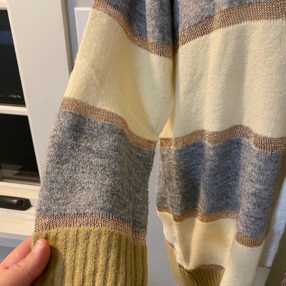 Central Park West NWOT long open striped cardigan size small. 3/4 cropped sleeve - Picture 4 of 4